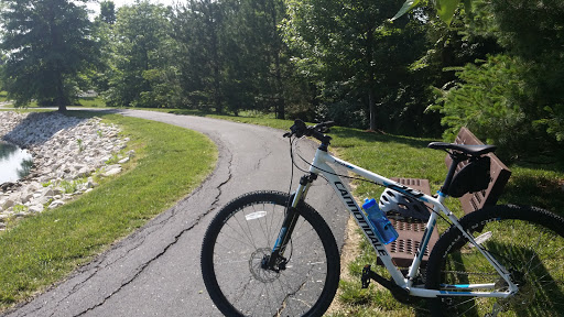 Bicycle Store «Big Shark Bicycle Company West», reviews and photos, 17233 Chesterfield Airport Rd, Chesterfield, MO 63005, USA