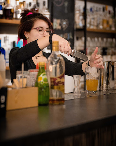 THE BAR INSTITUTE - Σχολή ξένης γλώσσας