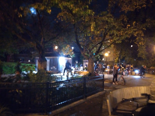 Park «Couch City Park», reviews and photos, 1961 NW Glisan St, Portland, OR 97209, USA