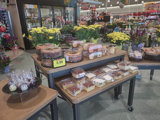 Grocery Store «Schnucks», reviews and photos, 1750 Bradford Ln, Normal, IL 61761, USA