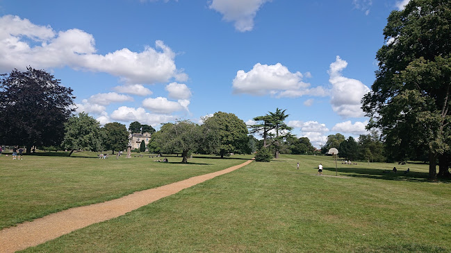 Reviews of Bury Knowle Park in Oxford - Parking garage
