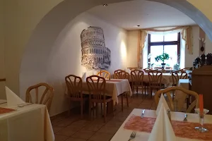 Pizzeria-Restaurant-Roma image