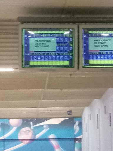 Bowling Alley «Bluebird Lanes», reviews and photos, 3900 W Columbus Ave, Chicago, IL 60652, USA