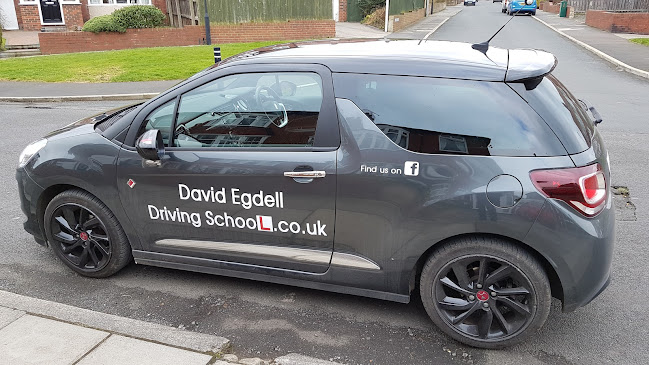 Comments and reviews of David Egdell Driving School