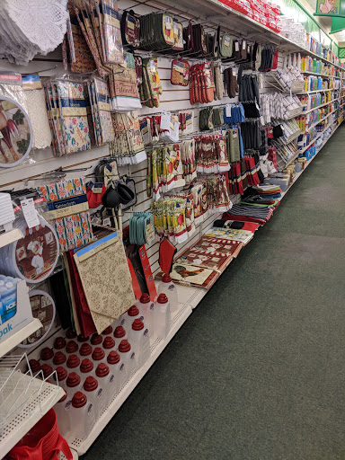 Dollar Store «Dollar Tree», reviews and photos, 64 W 66th St, Richfield, MN 55423, USA