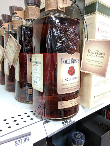 Liquor Store «Liquor City Uncorked», reviews and photos, 501 Crescent Ave, Covington, KY 41011, USA