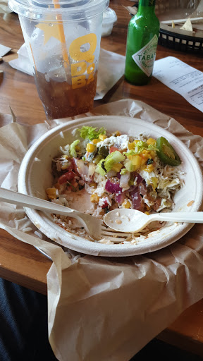 Mexican Restaurant «QDOBA Mexican Eats», reviews and photos, 523 Fellsway, Medford, MA 02155, USA