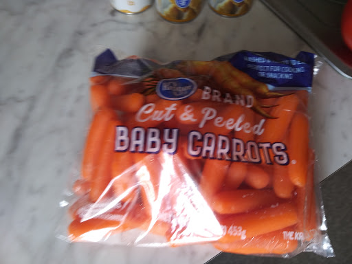 Grocery Store «Kroger», reviews and photos, 26130 Gratiot Ave, Roseville, MI 48066, USA