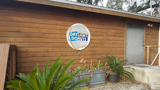 Daylight Donuts, 9517 Fredericksburg Rd, San Antonio, TX 78240, USA, 
