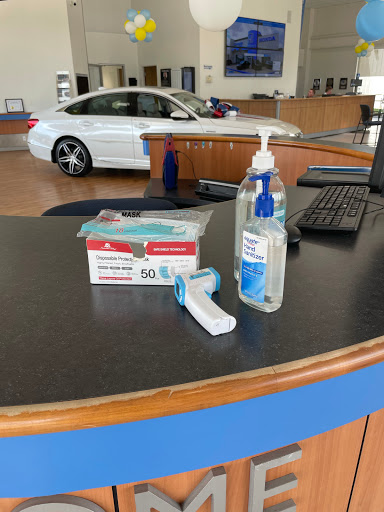Honda Dealer «Honda BMW of Champaign», reviews and photos, 100 Burwash Ave, Savoy, IL 61874, USA