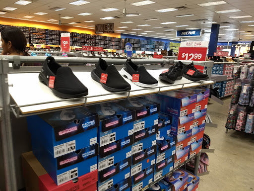 Shoe Store «SKECHERS Factory Outlet», reviews and photos, 1304 S Harbor Blvd, Fullerton, CA 92832, USA