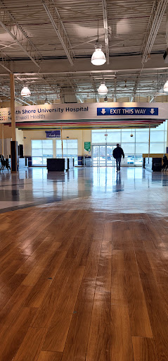 Shopping Mall «Sayville Plaza», reviews and photos, Sunrise Hwy, Sayville, NY 11782, USA