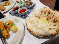 Naan du RESTAURANT INDIEN PARIS - AU COEUR DE L'HIMALAYA - SUR PLACE - LIVRAISON - EMPORTE - n°2