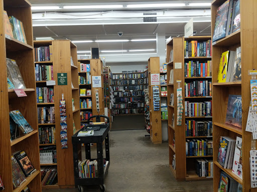 Book Store «Half Price Books», reviews and photos, 5017 Excelsior Blvd, St Louis Park, MN 55416, USA