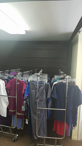 Uniform Store «Affordable Scrubs & Uniforms, LLC», reviews and photos, 3115 W Thompson Rd, Fenton, MI 48430, USA