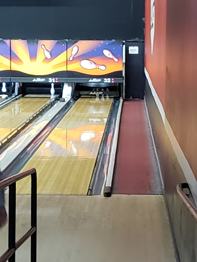 Bowling Alley «AMF Firebird Lanes», reviews and photos, 4303 Center St NE, Salem, OR 97301, USA
