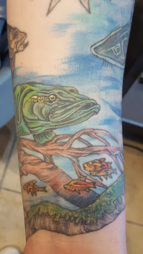 Tattoo Shop «Alter-Ego Tattoo Studio», reviews and photos, 204 Main St, Kewaskum, WI 53040, USA