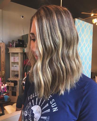 Hair Salon «The Vault Boutique Hair Lounge», reviews and photos, 1009 1st St #203, Snohomish, WA 98290, USA