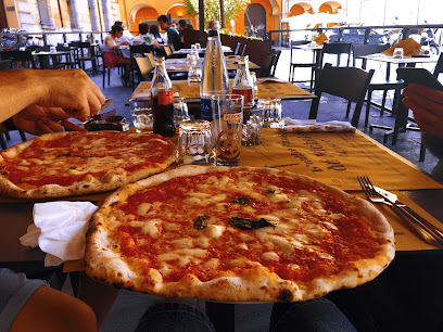 L,Antica Pizzeria da Michele - Piazza S. Martino, 3b, 40126 Bologna BO, Italy