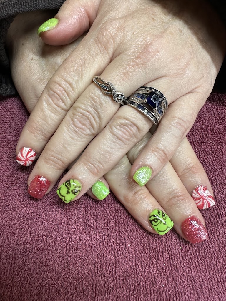 Serendipity Spa & Salon 65712