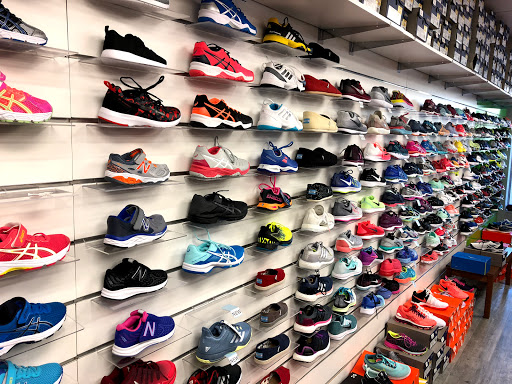 Tennis Store «The Court Sports Gear», reviews and photos, 79 Harbor Dr, Key Biscayne, FL 33149, USA