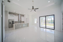 Yhairos Salcedo - REALTOR® - LPT Realty - Photo 5 - Car repair in , Cape Coral