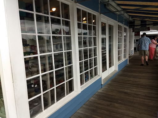 Ice Cream Shop «Salty Dog Ice Cream Factory», reviews and photos, 232 S Sea Pines Dr #304, Hilton Head Island, SC 29928, USA