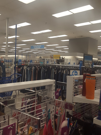 Clothing Store «Ross Dress for Less», reviews and photos, 5635 Woodruff Ave, Lakewood, CA 90713, USA