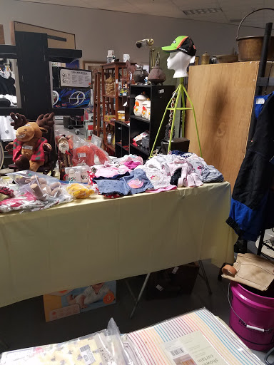 Shopping Mall «Eustis Square Shopping Center», reviews and photos, 218 W Ardice Ave, Eustis, FL 32726, USA