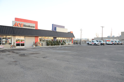 Hardware Store «Brownsburg Ace Hardware», reviews and photos, 800 E Main St, Brownsburg, IN 46112, USA