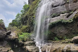 Bomod-ok Falls image
