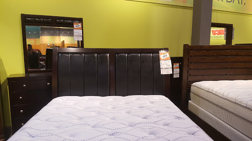 Furniture Store «Art Van Furniture - Muskegon», reviews and photos, 630 Seminole Rd, Muskegon, MI 49441, USA