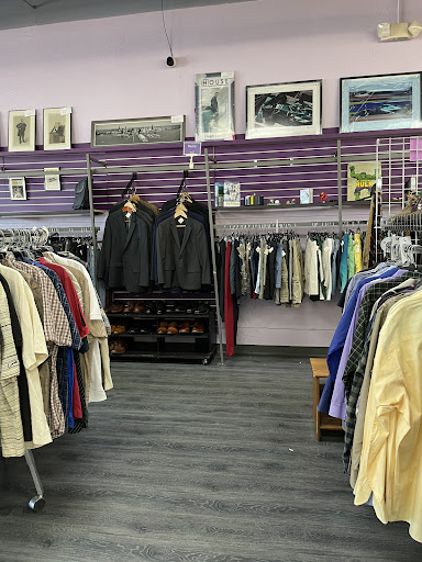 Thrift Store «Wings Resale Store», reviews and photos, 8349 W Golf Rd, Niles, IL 60714, USA