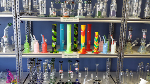 Tobacco Shop «Glass City Smoke Shop», reviews and photos, 1719 Spring Garden St, Greensboro, NC 27403, USA