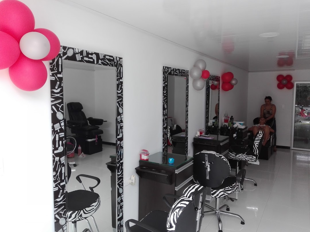 Maria Carrillo Estilista Profesional.