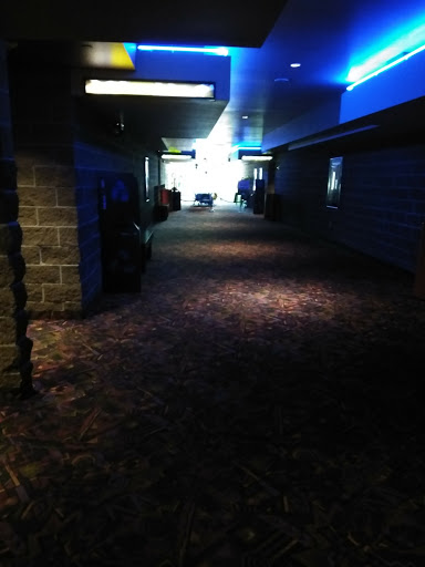 Movie Theater «Regal Cinemas Stark Street 10», reviews and photos, 2929 NE Kane Dr, Gresham, OR 97030, USA