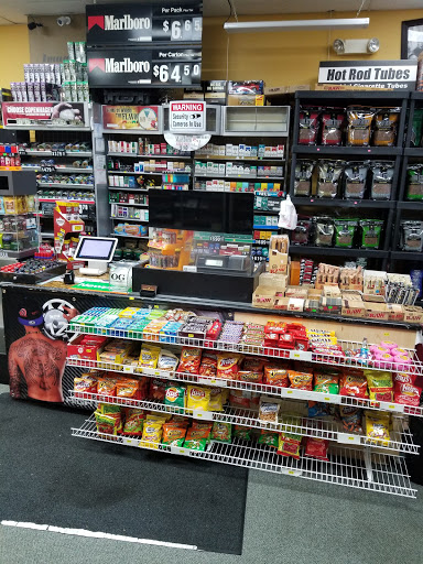 Tobacco Shop «Shorewood Tobacco & Cigar», reviews and photos, 720 Cottage St, Shorewood, IL 60404, USA