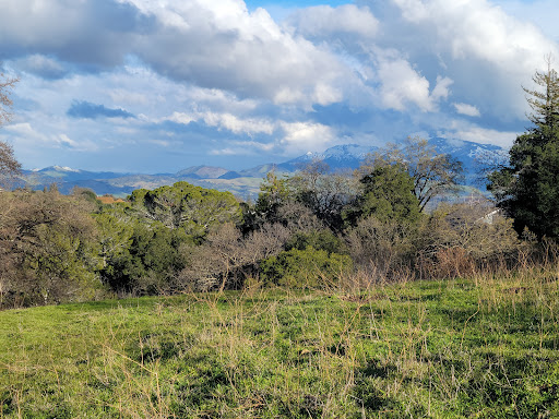 Reliez Valley Trailhead