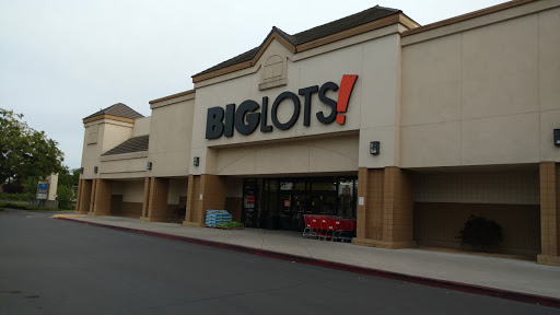 Big Lots, 1320 Franklin Rd, Yuba City, CA 95993, USA, 