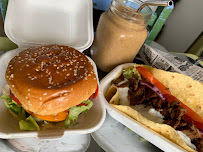 Hamburger du Restaurant de hamburgers Vegan escape - Restaurant - Fast-food à Bois-d'Arcy - n°5