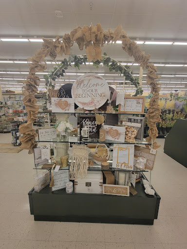 Craft Store «Hobby Lobby», reviews and photos, 910 Great E Plaza, Niles, OH 44446, USA