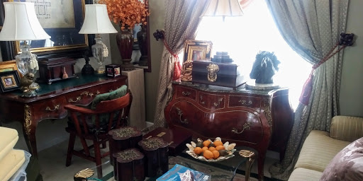 Antique Furniture Store «Center Stage Antiques», reviews and photos, 41 King St, Mt Holly, NJ 08060, USA