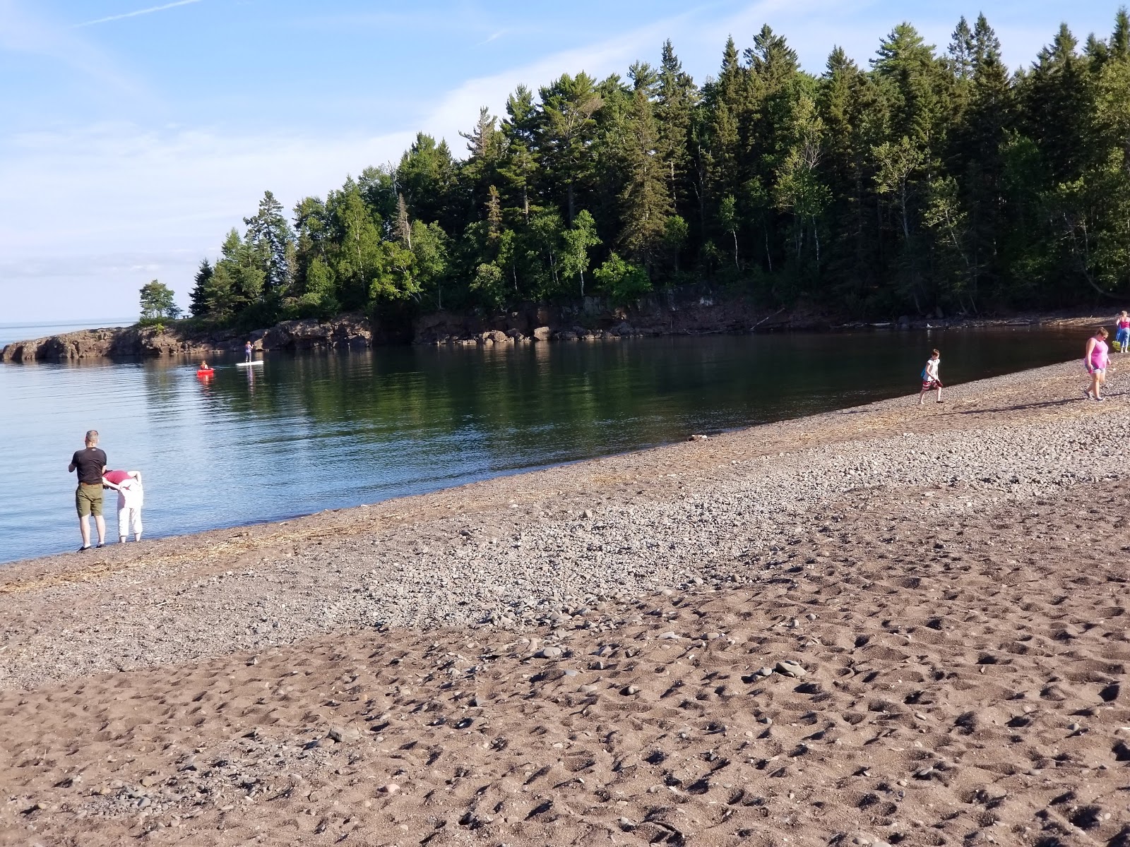 Burlington Bay Beach'in fotoğrafı - rahatlamayı sevenler arasında popüler bir yer
