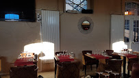 Atmosphère du Restaurant français Le Moulignon à Saint-Fargeau-Ponthierry - n°4