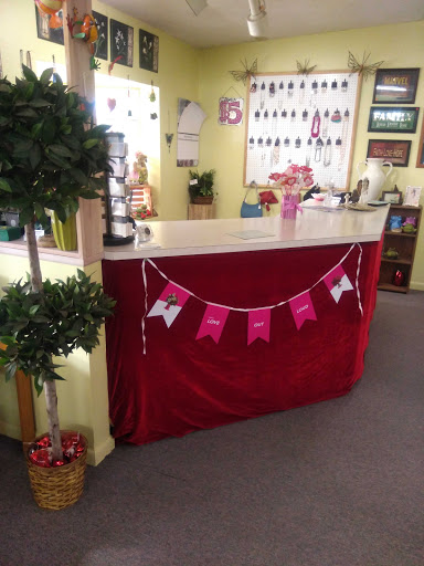 Florist «Marion Smith Florist», reviews and photos, 5904 7th St, Zephyrhills, FL 33542, USA