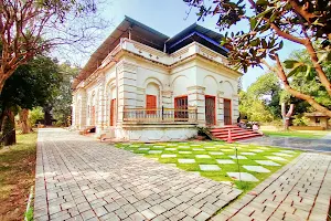 Abanindranath Tagore's Garden House image