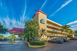 La Quinta Inn by Wyndham West Palm Beach - Florida Turnpike image