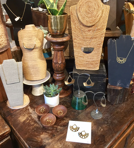 Boutique «Embellish Boutique, Inc.», reviews and photos, 4161 N Lincoln Ave, Chicago, IL 60618, USA