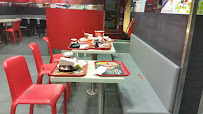 Atmosphère du Restaurant KFC Lyon Pierre Benite à Irigny - n°7
