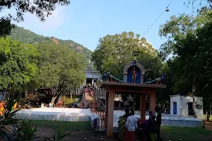 Baladhandayuthapani Temple, Vadipatti, முருகன் கோவில் image